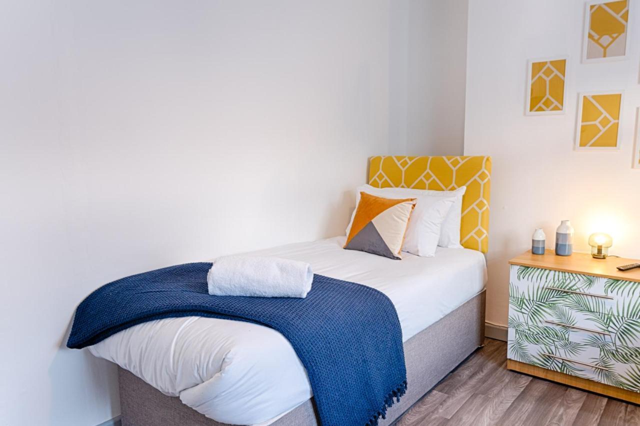 City Centre, Parking, Smart Tv'S In All Rooms Swansea Exterior foto